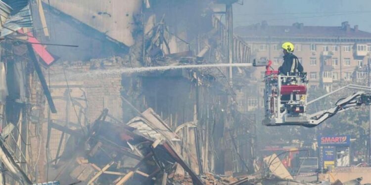 OMS acusa daños en su oficina de Kyiv tras ataques rusos contra Ucrania
