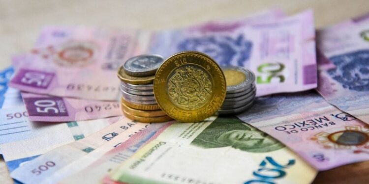El peso avanza y cotiza en 17.26 unidades por dólar ante expectativas por el acuerdo entre EU e Irán