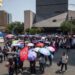 Siguen movilizaciones de la CNTE: bloquean Paseo de la Reforma e instalan plantón en aeropuerto de Oaxaca