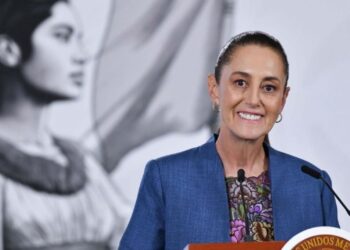 “Su opinión pesa”: Sheinbaum respalda critica de Slim de calificar como “irracional” la degradación de Moody’s