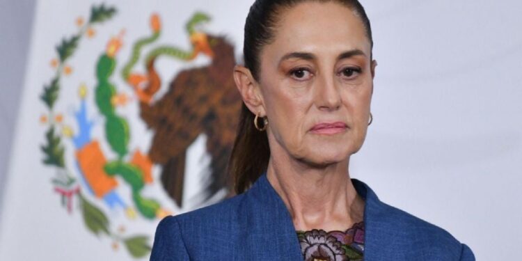 Sheinbaum confirma que siete personas acudieron a declarar ante la FGR por el caso Rocha Moya