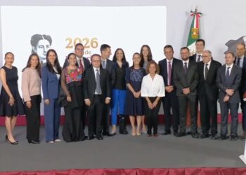 Gobierno de Sheinbaum anuncia la inversión de 21 mil millones de pesos de la industria farmacéutica