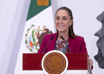 “Resultados que transforman”: Presidenta Claudia Sheinbaum presenta el prototipo del minivehículo eléctrico mexicano Olinia