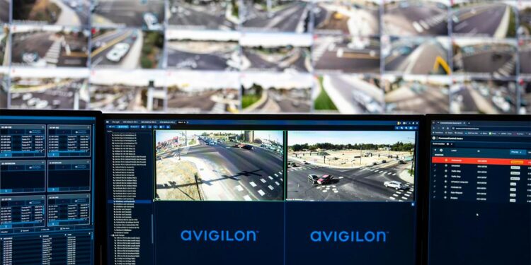 De Las Nubes A La Cancha: Motorola Solutions Exhibe Inteligencia Empresarial Impulsada Por Ia IA En Expo Seguridad 2026