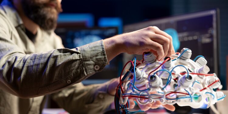 Neuroempleabilidad: el eje de la Feria Laboral 2026 de la UEES para preparar a los profesionales del futuro
