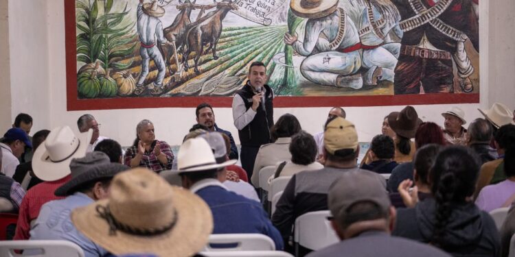 Propone Ulises Mejía Haro medidas para erradicar el coyotaje en el campo