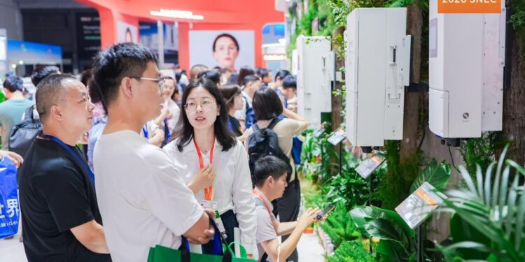 SOLIS DEBUTA INNOVACIONES EN ALMACENAMIENTO DE ENERGÍA EN SNEC PV 2026
