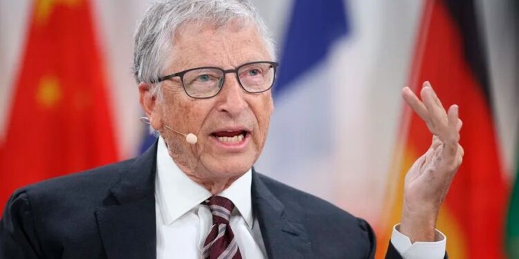 ‘Nunca describí mi pene a un doctor’, niega Bill Gates dichos en mail de Epstein