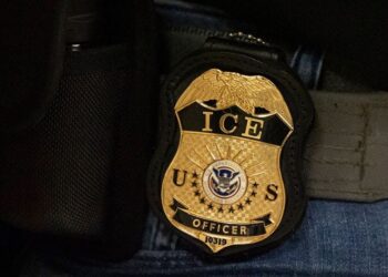 Condenan a 100 años de cárcel a hombre que participó en asalto a una instalación del ICE en Texas