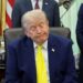 Trump cumplirá 80 años en medio de cuestionamientos sobre su estado de salud
