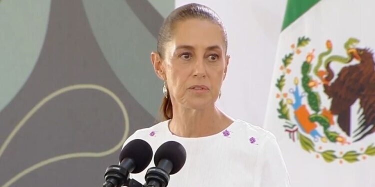 Militar presuntamente ligado al caso Ayotzinapa fue detenido en una redada en EU, no por tener orden de aprehensión en México, dice Sheinbaum