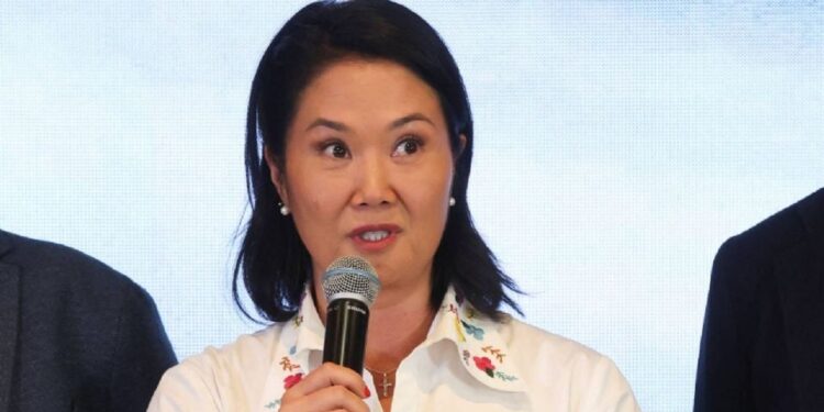 Continúa el escrutinio en Perú por segundo día: se mantiene el empate técnico entre Fujimori y Sánchez