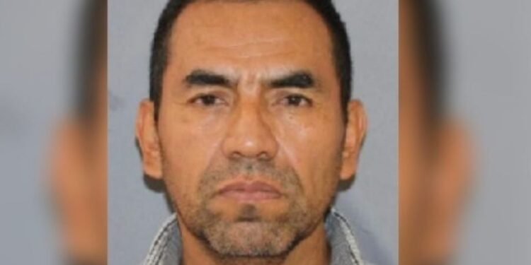 Anuncian recompensa de 100 mil pesos por la captura del coronel José Manuel Jiménez, jefe de escoltas de Carlos Manzo