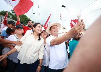 López Blanco exhibe capacidad de convocatoria en proceso interno de Morena en Nayarit