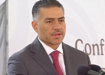Hijo y sobrino de «El Abuelo», líder de los Cárteles Unidos, ya eran buscados en México previo a acusaciones de EU, asegura Harfuch