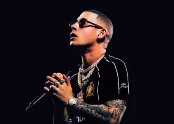 Investigan al cantante de reguetón Cosculluela por amenazar a una mujer en Puerto Rico