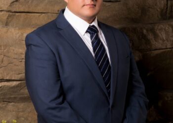 El empresario de 34 años que está construyendo uno de los conglomerados más diversos del país