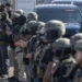 Polémica en Estados Unidos por plan millonario para equipar a ICE con guantes de descarga eléctrica