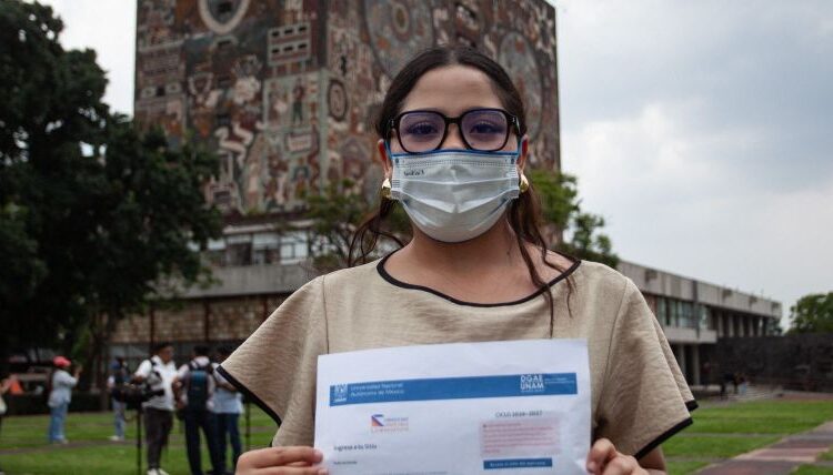 Miles de aspirantes, en vilo por el examen presencial