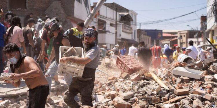 Colombia en ruinas: terremoto deja 77 muertos y decenas de edificios colapsados