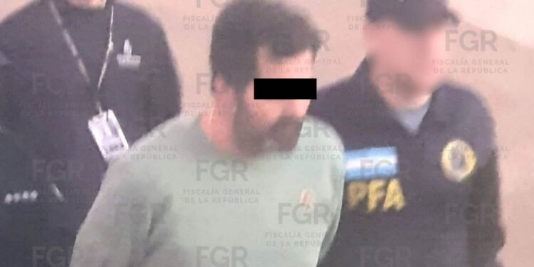 Ingresan al “Altiplano” a Fernando Farías, acusado de encabezar una red de “huachicol” fiscal en la Marina