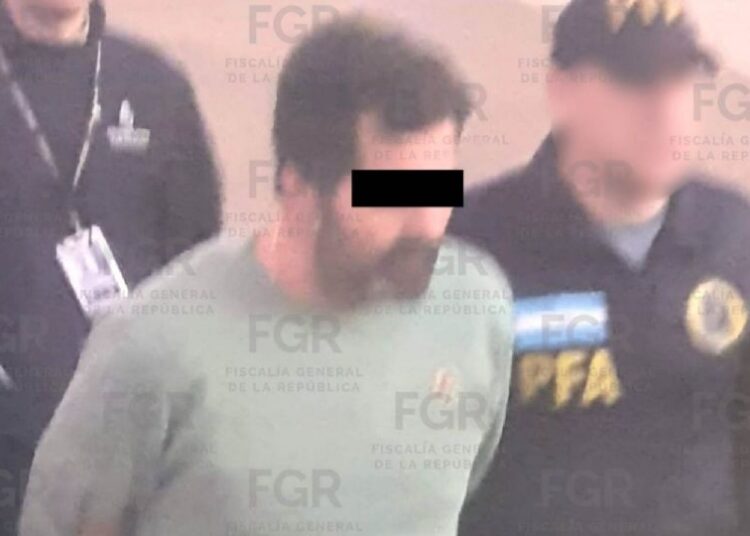 Ingresan al “Altiplano” a Fernando Farías, acusado de encabezar una red de “huachicol” fiscal en la Marina