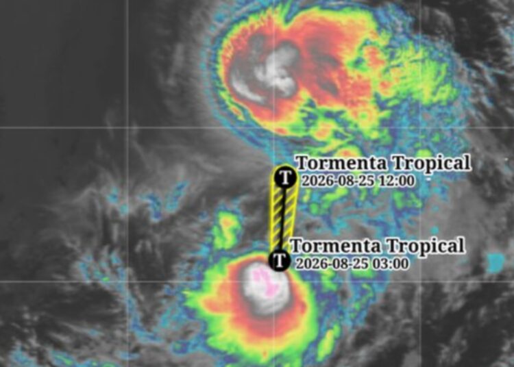 Iselle y Julio se fortalecen en el Pacífico; SMN descarta peligro para México
