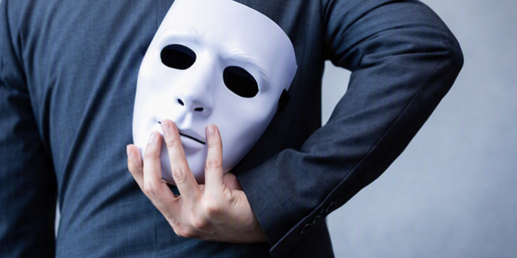 Caras vemos…antecedentes no sabemos