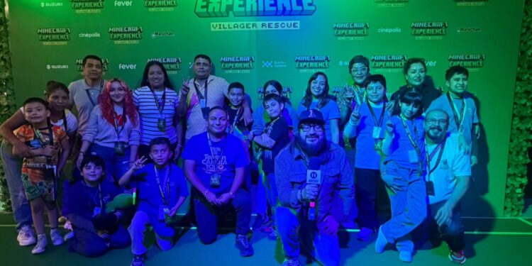 Minecraft Experience: Villager Rescue recibió a 21 niñas y niños del Teletón para vivir una aventura interactiva en el universo de Minecraft