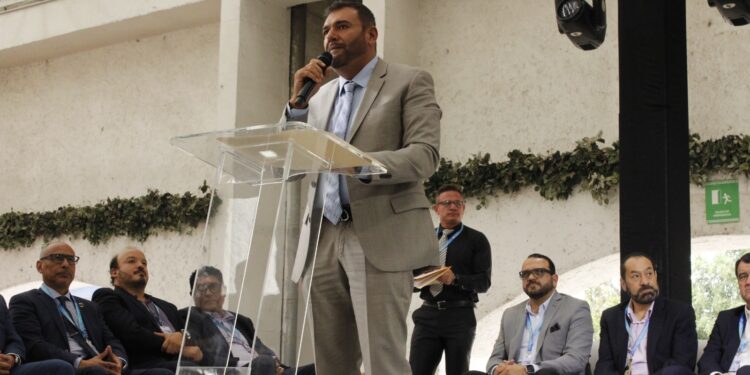UNEFARM alerta sobre el riesgo de la IA: falsas recomendaciones médicas y venta de medicamentos de dudosa procedencia. El arte de disfrutar con estilo y sentido.