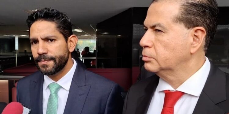 Reunión con titular del OIC del INE, para informar sobre investigación de irregularidades en contratación de material electoral: Javier Herrera y Ricardo Mejía