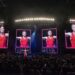 Robbie Williams convierte el Palacio de los Deportes en una gran celebración