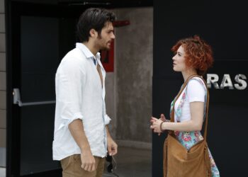FILMELIER+ ESTRENA «A PESAR DE TI», LA EXITOSA COMEDIA ROMÁNTICA TURCA QUE DESAFÍA LOS ROLES TRADICIONALES