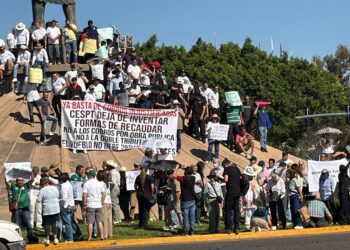 «Ya Estuvo»: Ciudadanos Marchan en Tijuana por Abuso de Cobro de Altos Impuestos, Extorsión e Inseguridad