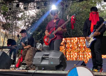 El RETUMBAR FEST conquistó Chalco en una jornada de rock, metal y fantasía medieval encabezada por Gabriel Marián y Zeta