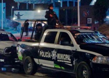 Ataque armado contra un automóvil de la fiscalía de Puebla deja herido a un servidor público