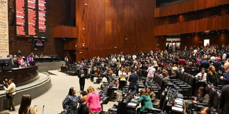 Aprueban en la Cámara de Diputados la Ley de Ingresos 2027 por 10.6 billones de pesos