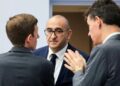 Macron rechaza la renuncia del primer ministro francés y le pide nuevas medidas contra los disturbios