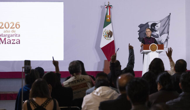 Presidenta hace llamado a la población a tomar precauciones ante el huracán Trudy en el Pacífico, el Golfo de México y la Huasteca